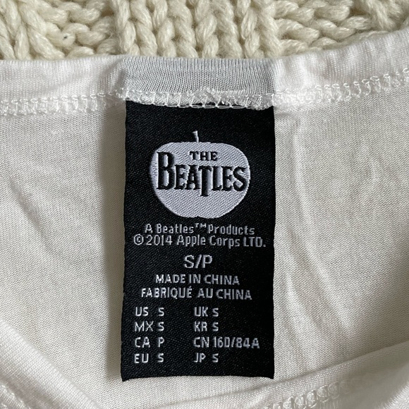 ⚡️3 for $20⚡️ The Beatles Graphic Band Tee Shirt - Picture 2 of 8